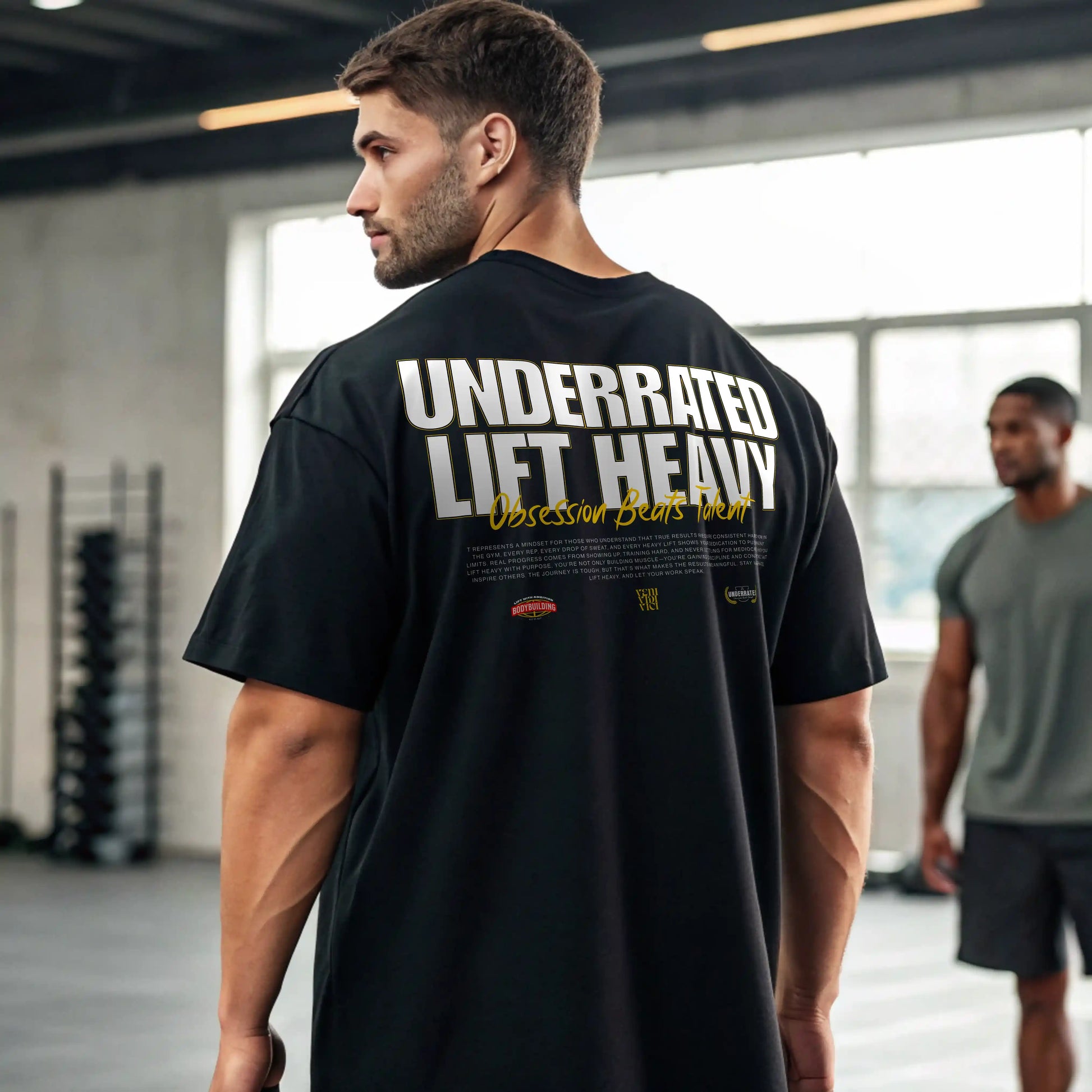 Camiseta ancha UNDERRATED LIFT HEAVY EN UNDERRATED.ES