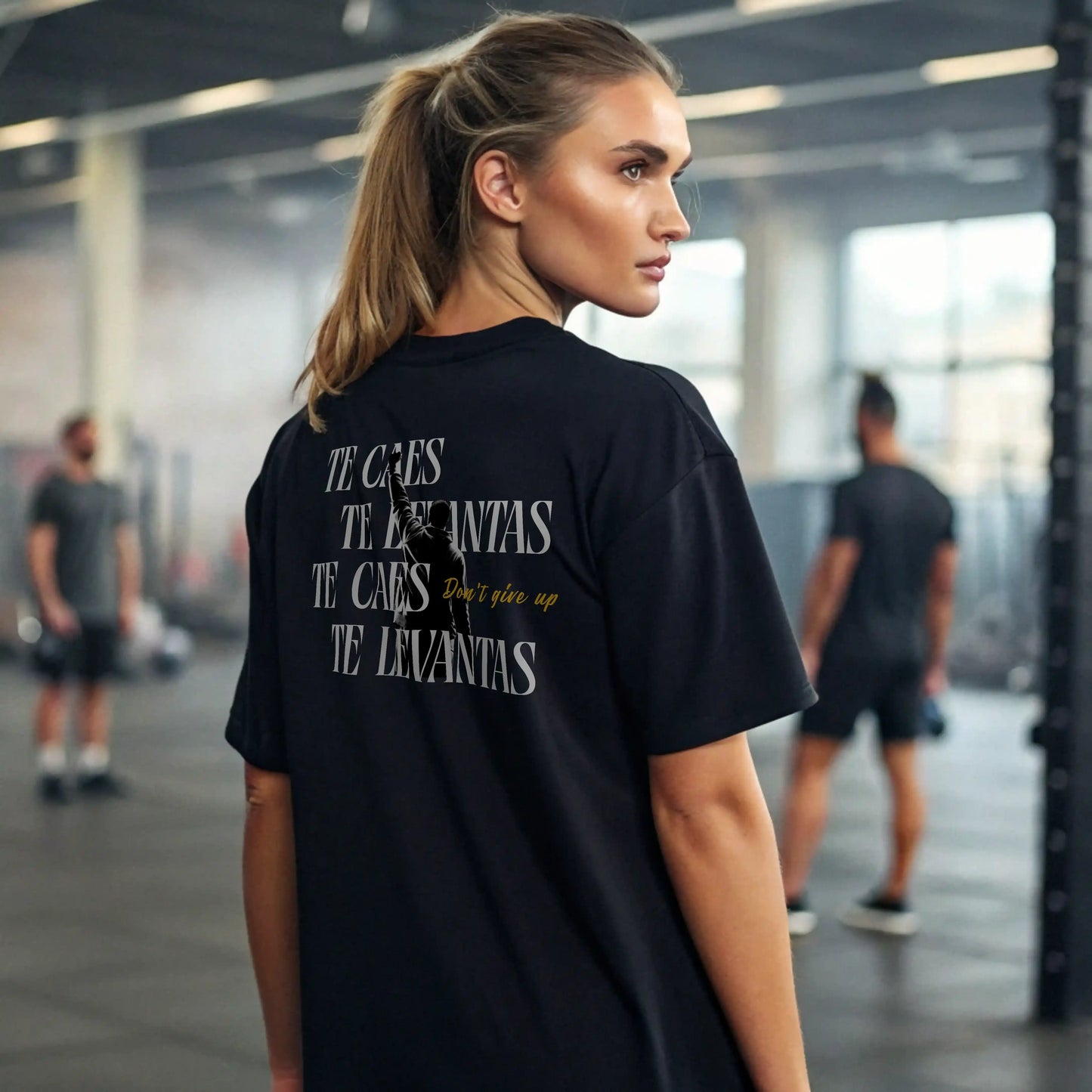 Camiseta oversize MUJER  te caes te levantas dont give up en underrated.es