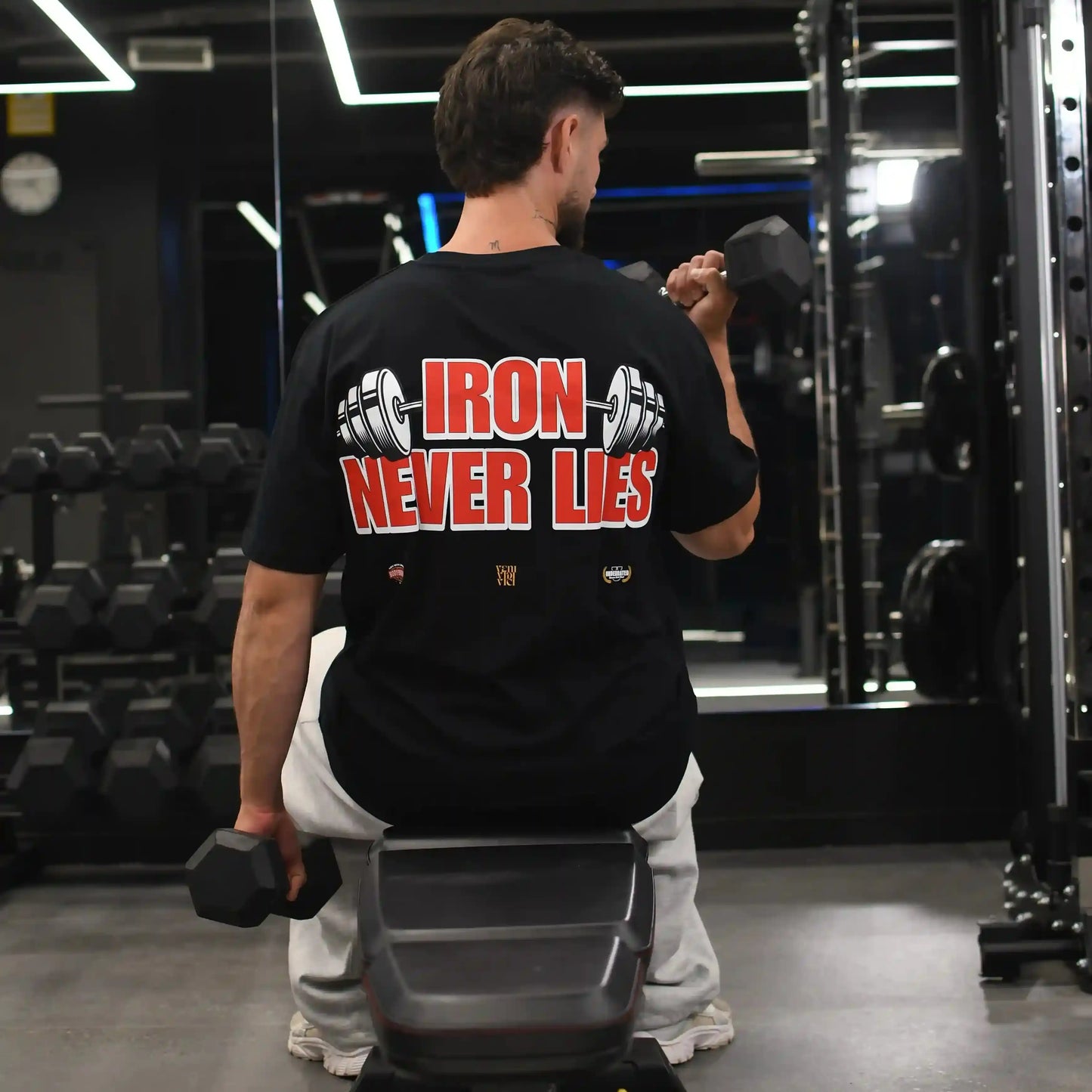 Camiseta oversize gym IRON NEVER LIES en underrated.es