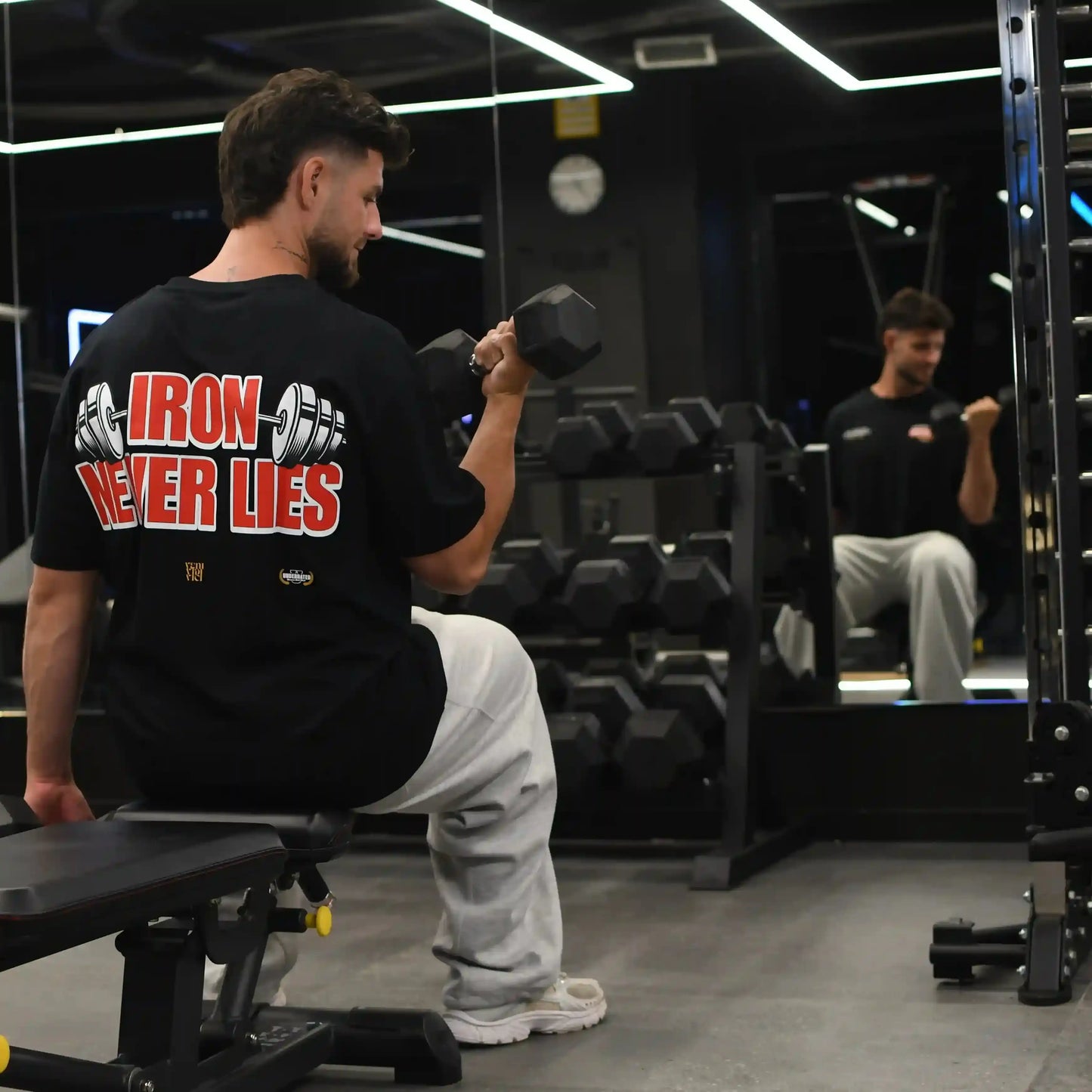 Camiseta oversize gym IRON NEVER LIES en underrated.es