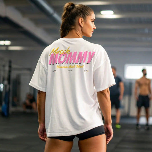 Camiseta oversize mujer MUSCLE MOMMY EN UNDERRATED.ES