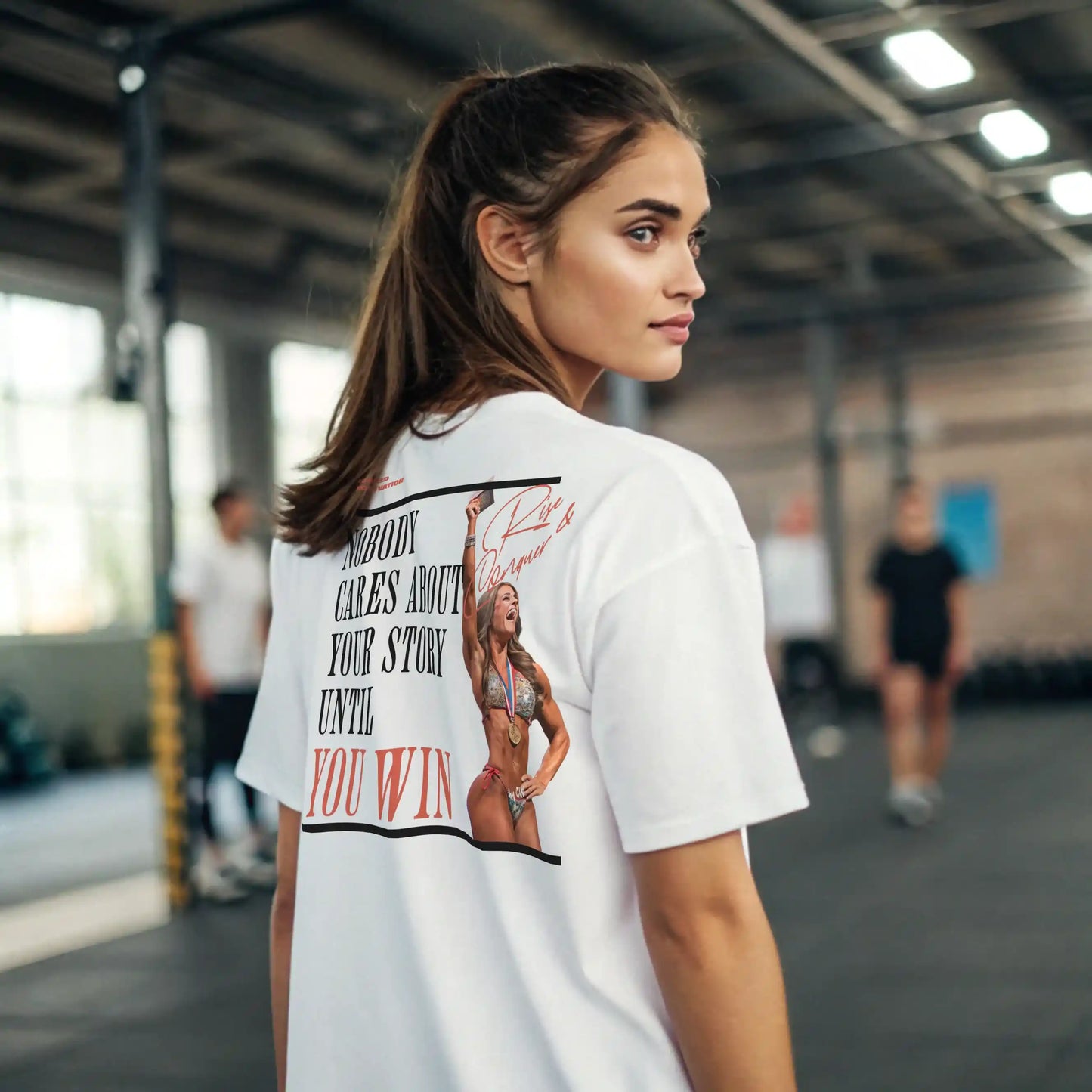 Camiseta oversize mujer RISE & CONQUER