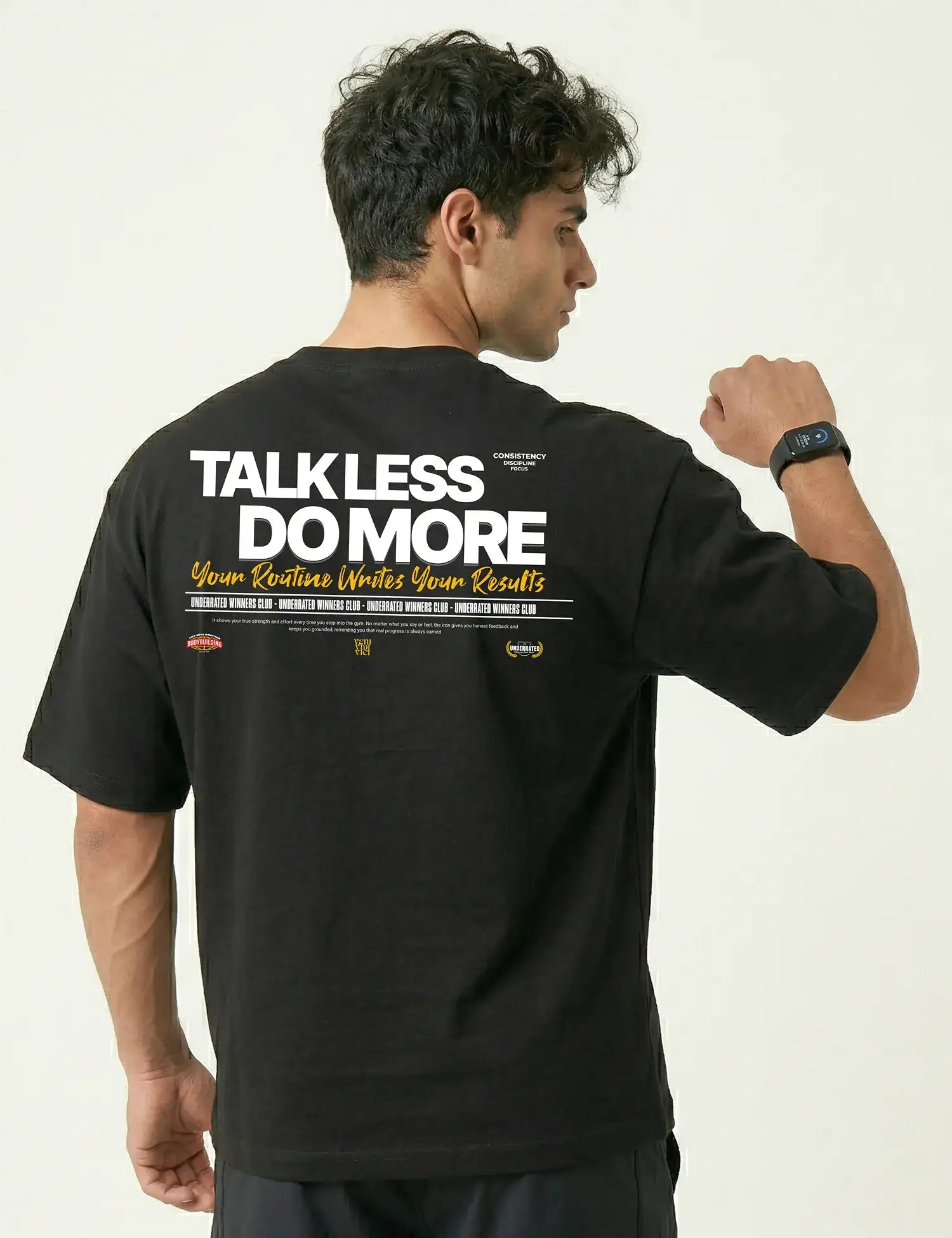 CAMISETA OVERSIZE GYM TALK LESS DO MORE UNDERRATED