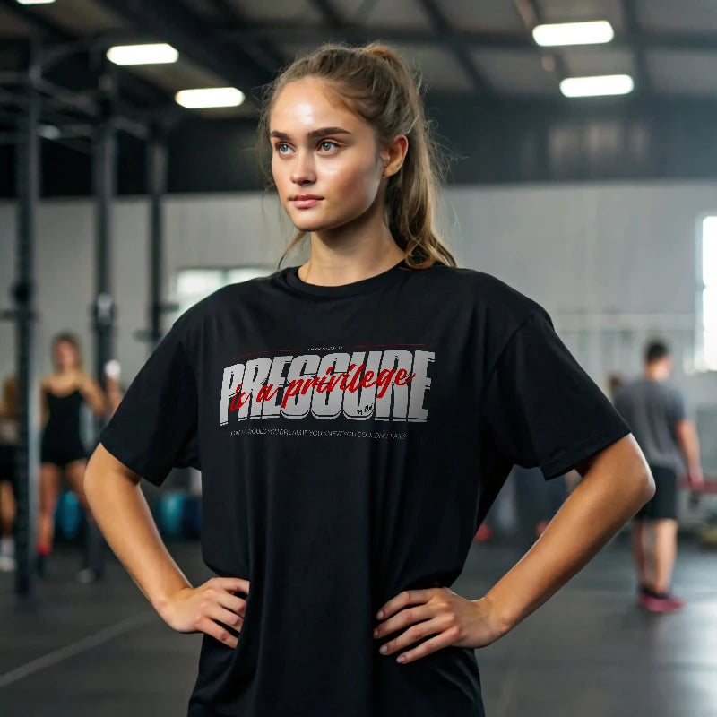 Camiseta oversize MUJER pressure is a privilege en underrated.es