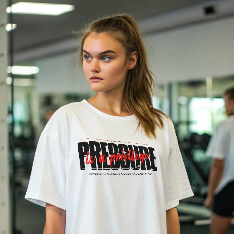 Camiseta oversize MUJER pressure is a privilege en underrated.es