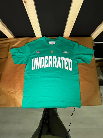 Camiseta oversize UNDERRATED VENI VIDI VICI