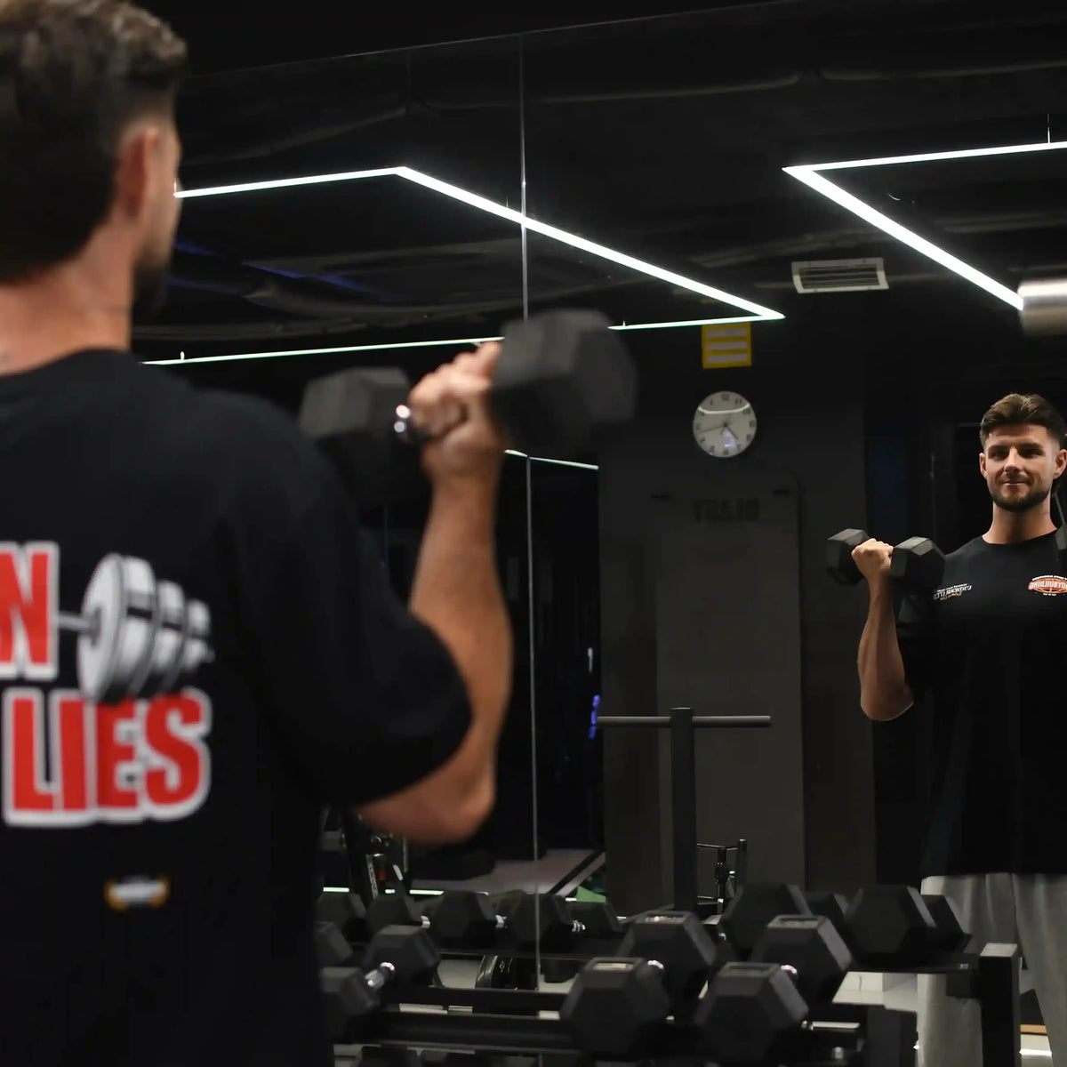 Camiseta oversize gym IRON NEVER LIES en underrated.es