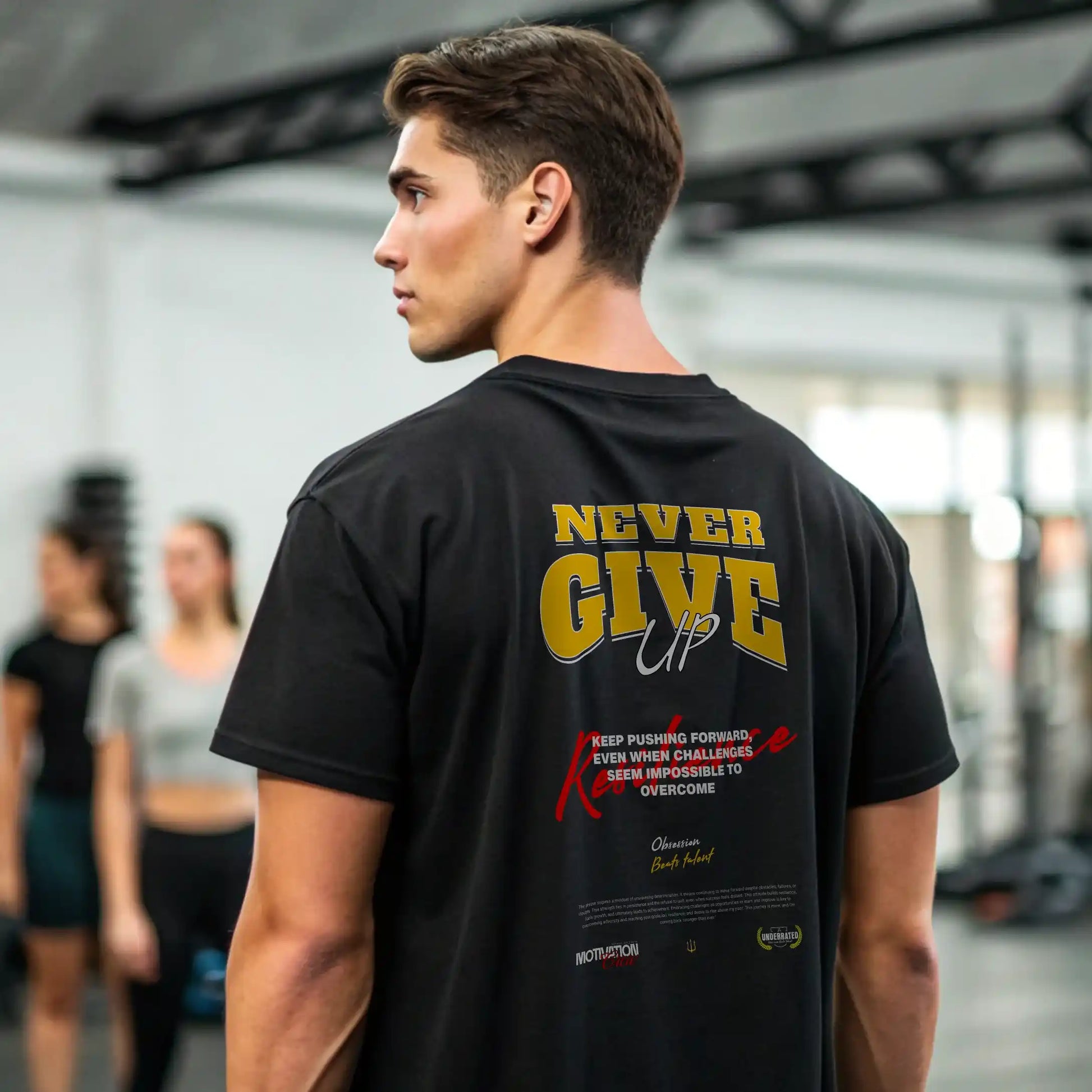 Camiseta oversize gym NEVER GIVE UP en underrated