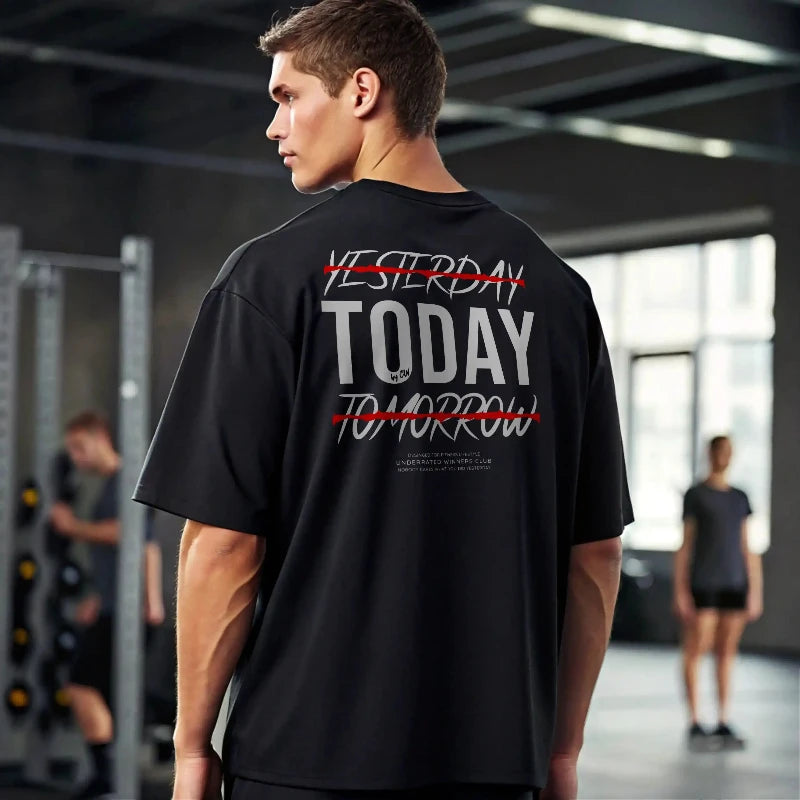 Camiseta oversize gym TODAY negra para hombre - Underrated - vista de espaldas 