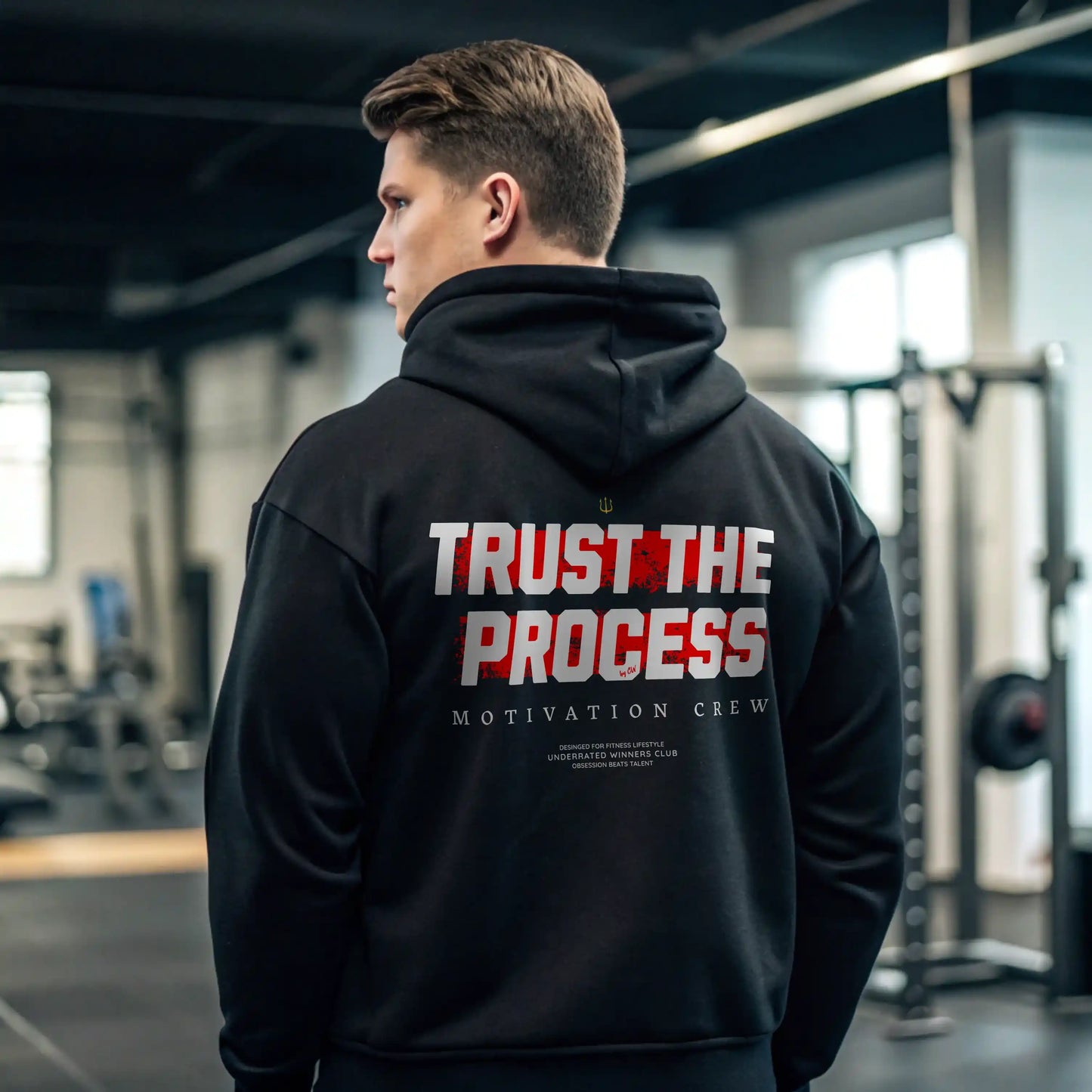 Sudadera gym TRUST THE PROCESS BLACK en Underrated.es