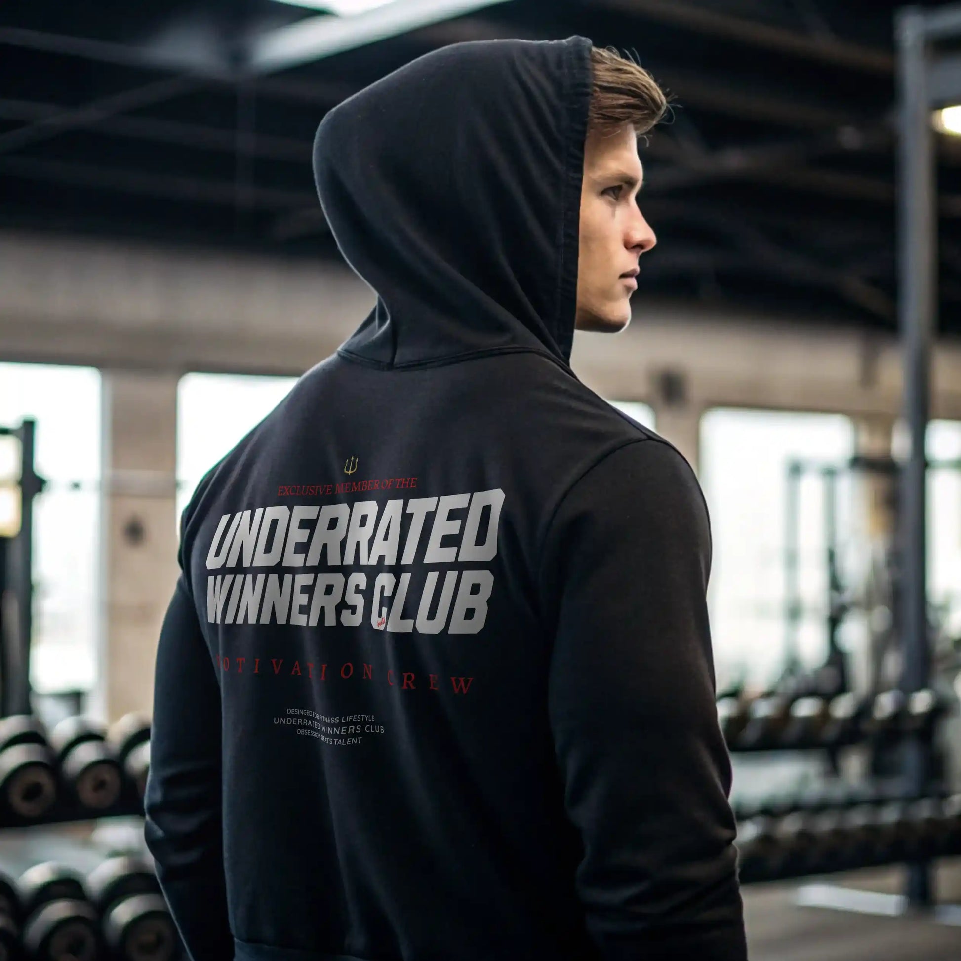 Sudadera gym UNDERRATED WINNERS CLUB BLACK en Underrated.es