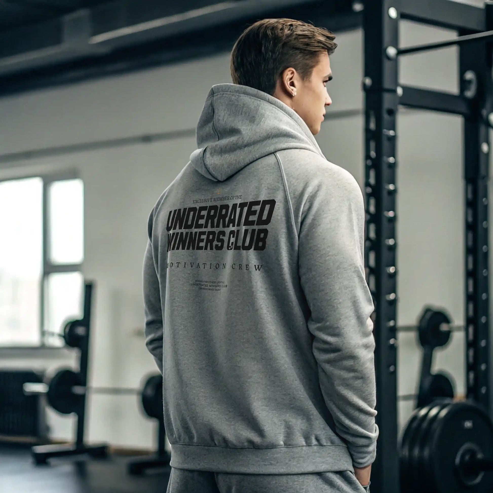 Sudadera gym UNDERRATED WINNERS CLUB en Underrated.es