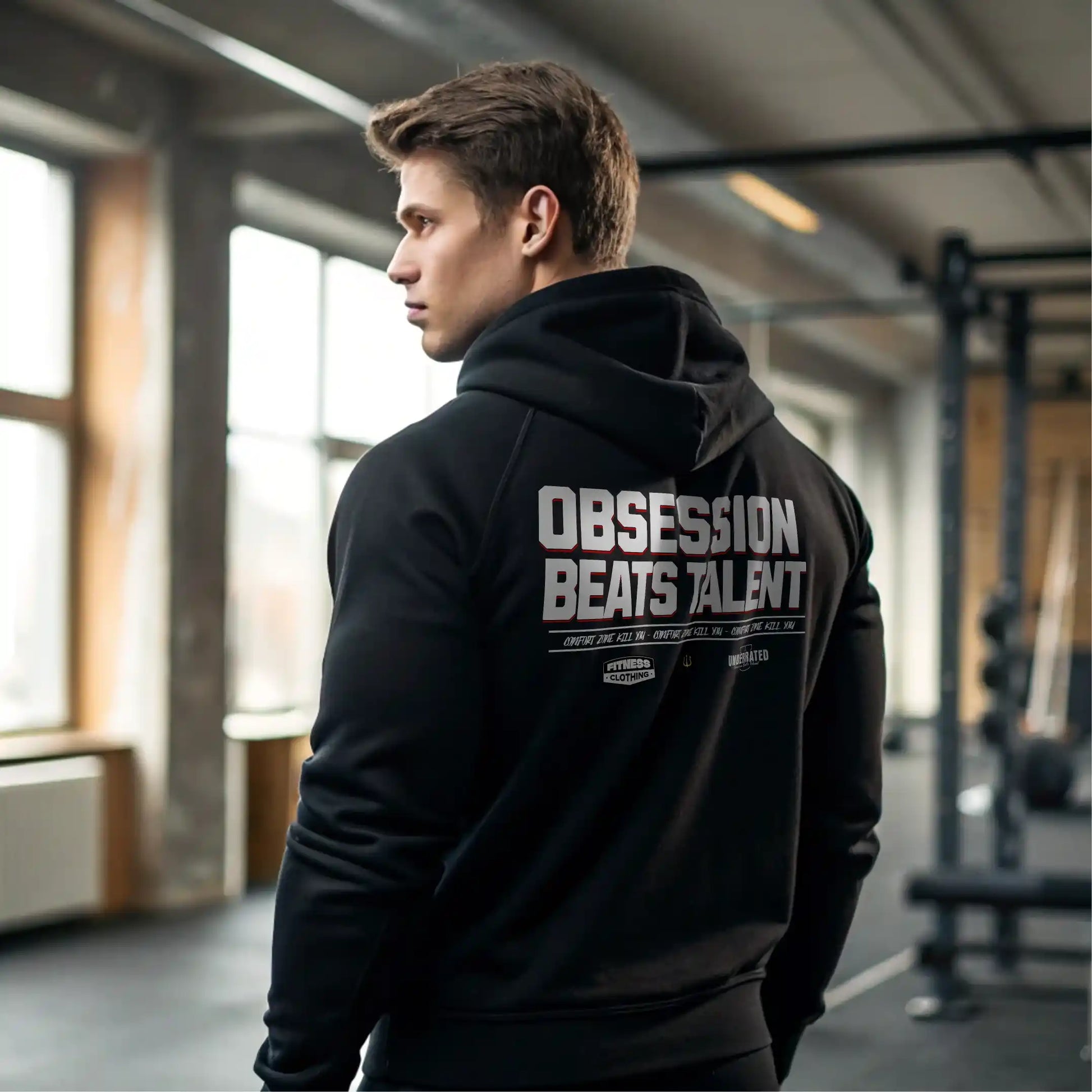 Sudadera gym negra OBSESSION BEATS TALENT EN UNDERRATED.ES